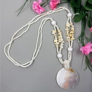 Polynesian Culture Center Elegant White Mother of Pearl Beaded Necklace